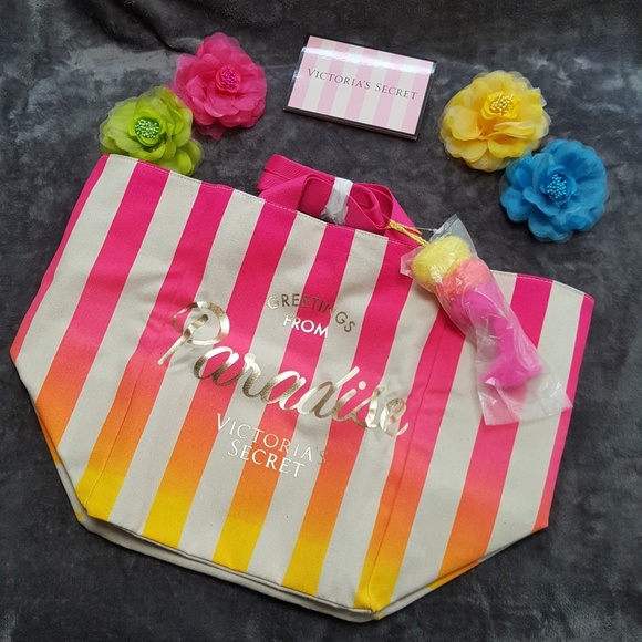 Victoria's Secret Handbags - 💛👜Victoria's Secret Large Tote Bag👜💛